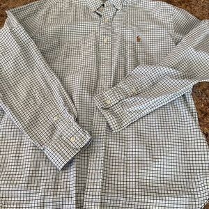 Ralph Lauren men’s size M long sleeved.